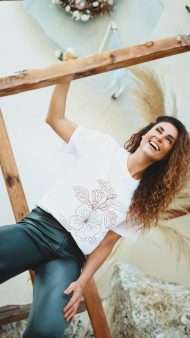 Big Flower O Yaka Tshirt - Görsel 2