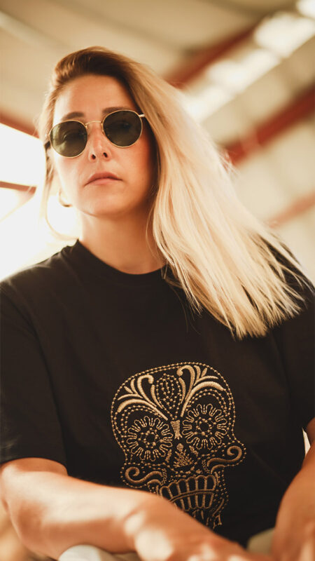 Bu Canlı Ve Temel Big Skull O Yaka Tshirt, Şıklığı Ve Rahatlığı Bir Araya Getiriyor. Özel Olarak Tasarlanmış Olan Bu T-Shirt, Herhangi Bir Stil Için Mükemmel Bir Tamamlayıcıdır. Hem Erkekler Hem De Kadınlar Için Uygundur Ve Farklı Beden Seçenekleri Mevcuttur.